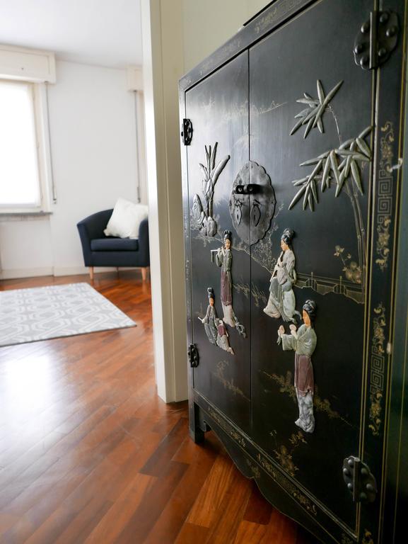 Guesthouse Flora โลดิ ภายนอก รูปภาพ